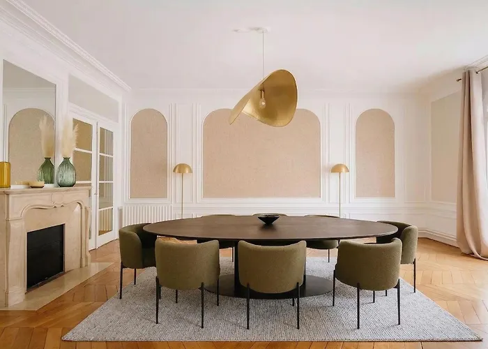 3br Tour Eiffel Charles Floquet *