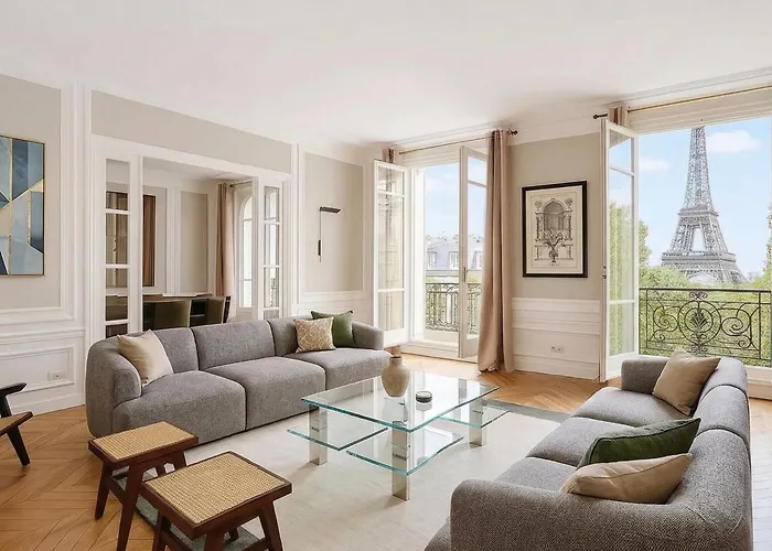 Διαμέρισμα 3br Tour Eiffel Charles Floquet