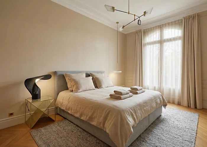 3br Tour Eiffel Charles Floquet Παρίσι