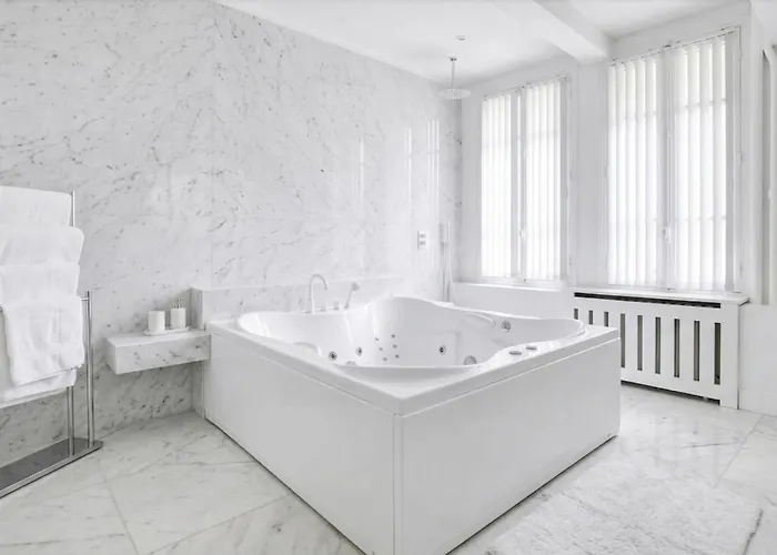 Διαμέρισμα 3br Tour Eiffel Charles Floquet *
